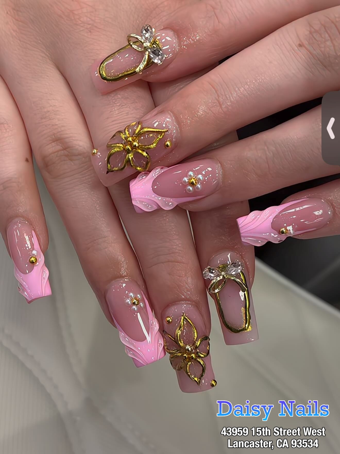 Daisy Nails